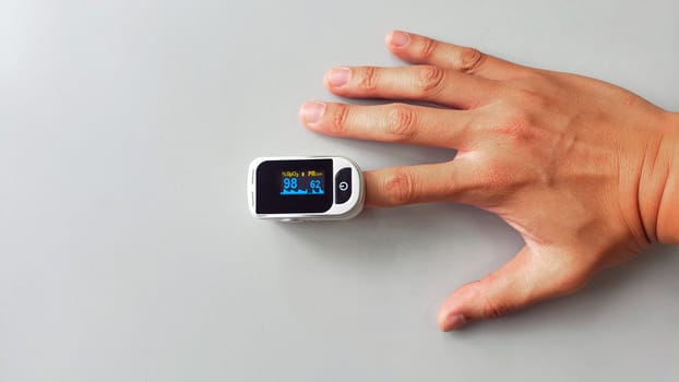 wearable sensor accuracy optical HR SpO2 accelerometer temperature - Optical SpO2 accuracy: interpreting oxygen saturation from skin signals