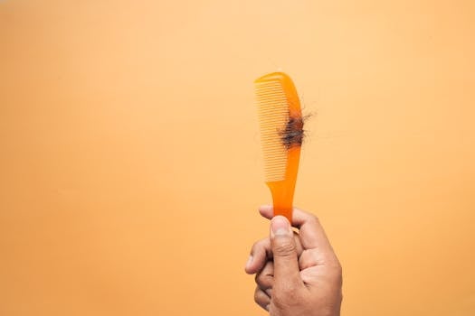 dandruff vs seborrheic dermatitis vs dry scalp - Seborrheic dermatitis: inflammation on top of yeast sensitivity