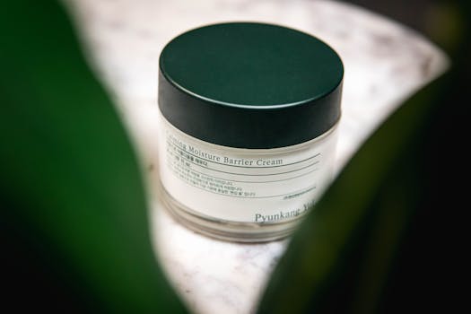 moisturizer barrier repair humectants vs occlusives - What humectants do inside your moisturizer routine
