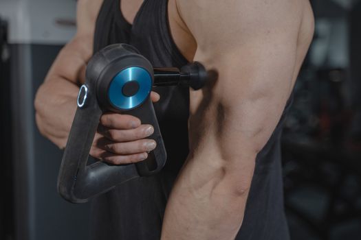 foam rolling vs percussive therapy vs massage gun injuries - Foam rolling, percussive therapy, and massage guns: what you’re actually doing